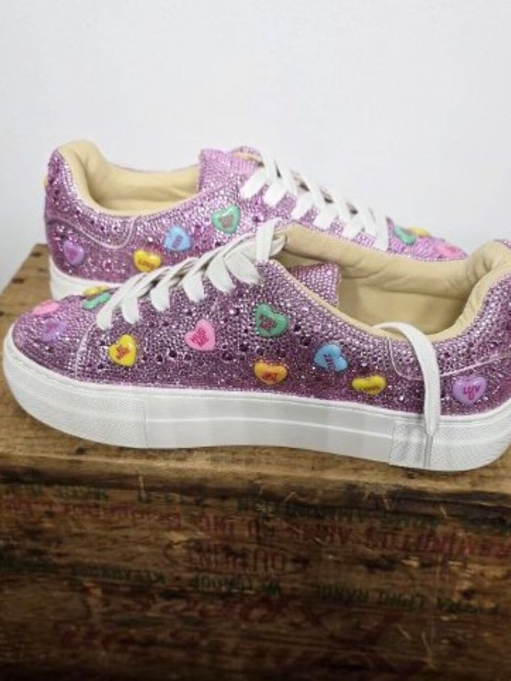 Betsey Johnson $109 Sidny Pink Multi Conversations Hearts Sz 10 NIB! - Picture 5 of 9